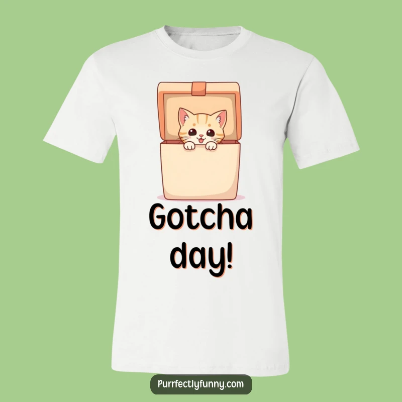 Funny T-Shirt: Excited Cat Peeking from Giant Gift Box - Hilarious Gift!